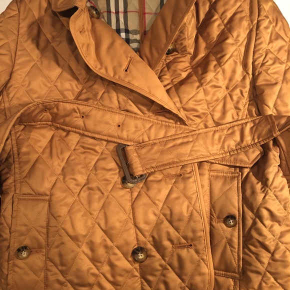 Burberry Diamond Quilted Jacket Authentic - Picture 7 of 10